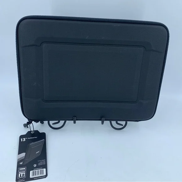 Thule Sweden gauntlet 3.0 sleeve FITS 13 inch MacBook Pro black NEW - Picture 6 of 10